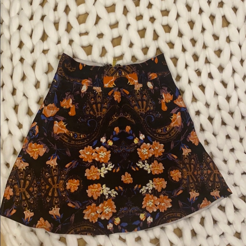 Skirt Bebe X Naven size XS
